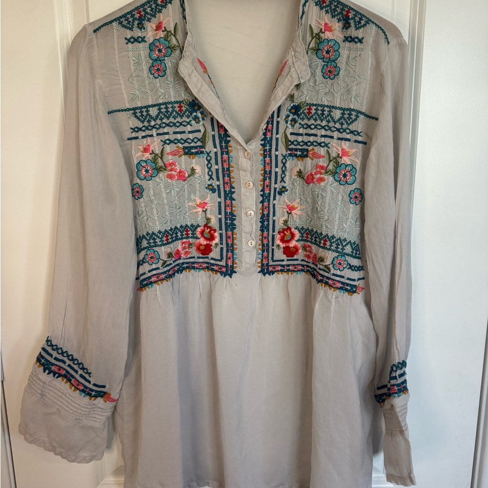 Johnny Was Gray Embroidered Boho Tunic Large